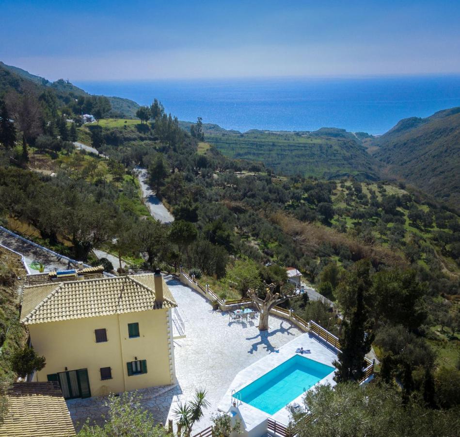 Villa Kanalos - Private Pool & Stunning Views, By Zantewize Kalamaki  Exterior photo