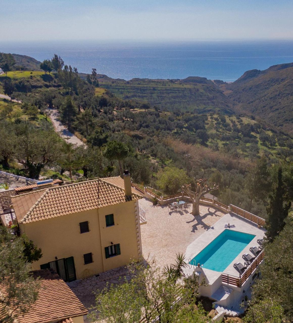 Villa Kanalos - Private Pool & Stunning Views, By Zantewize Kalamaki  Exterior photo